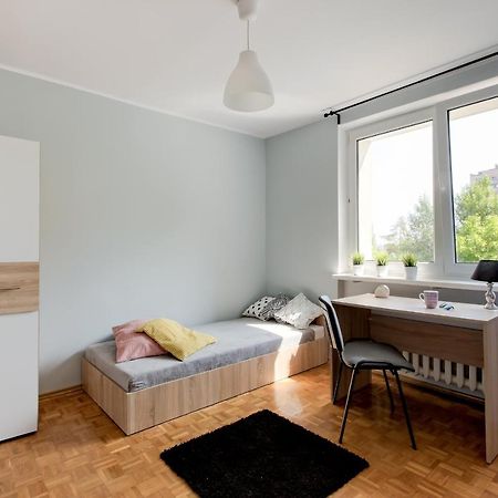 Krzywon 8 Rooms Varsovia Exterior foto