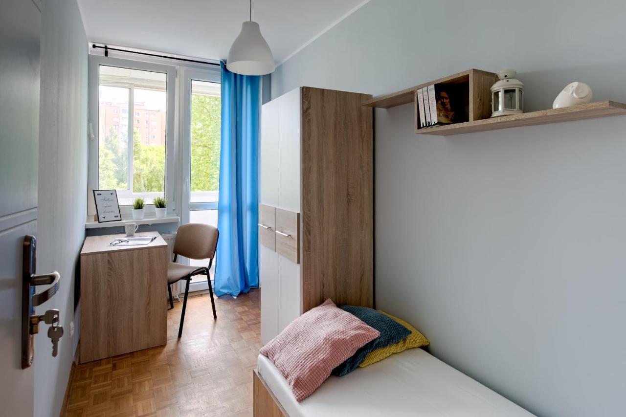 Krzywon 8 Rooms Varsovia Exterior foto