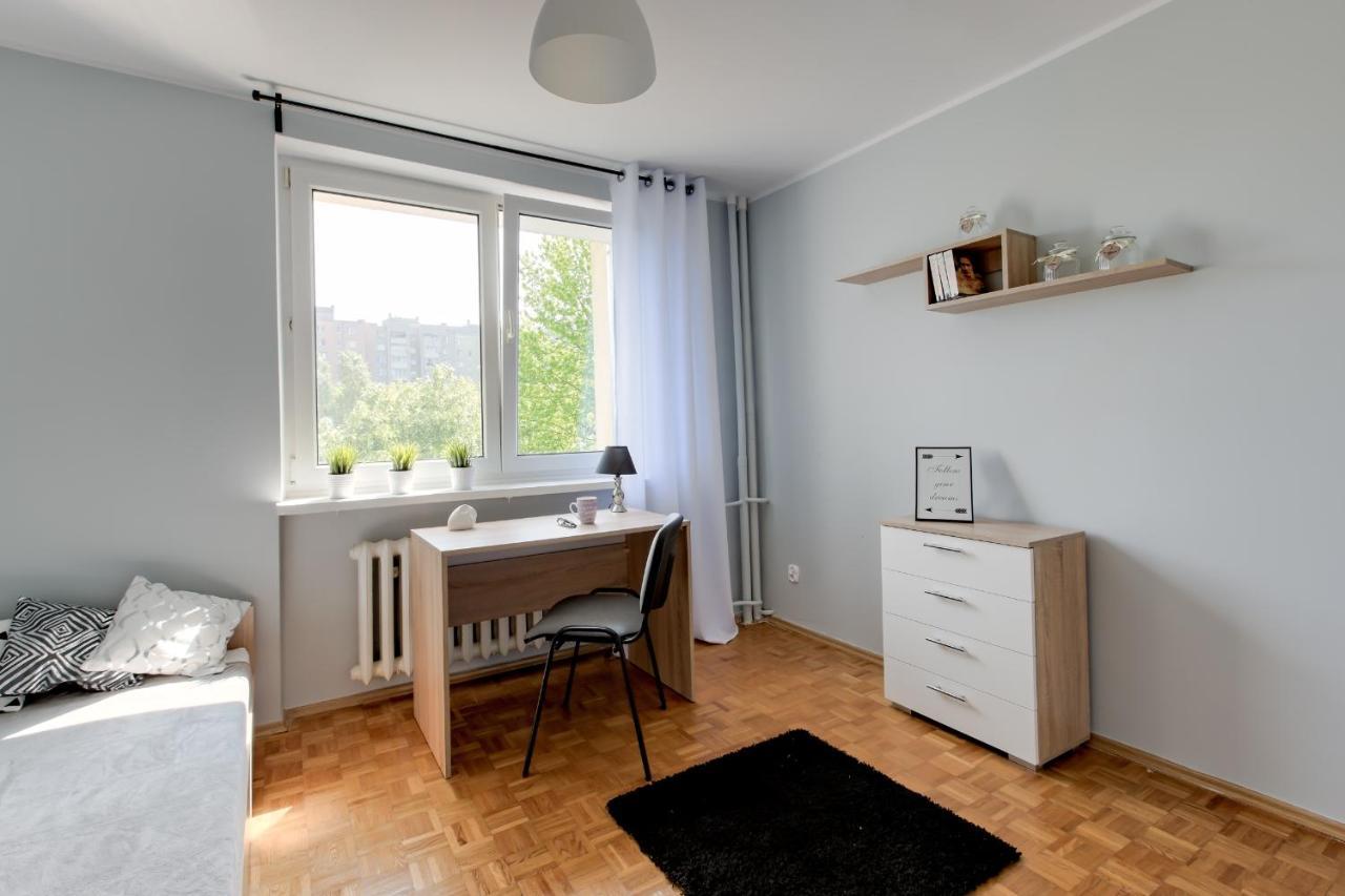 Krzywon 8 Rooms Varsovia Exterior foto