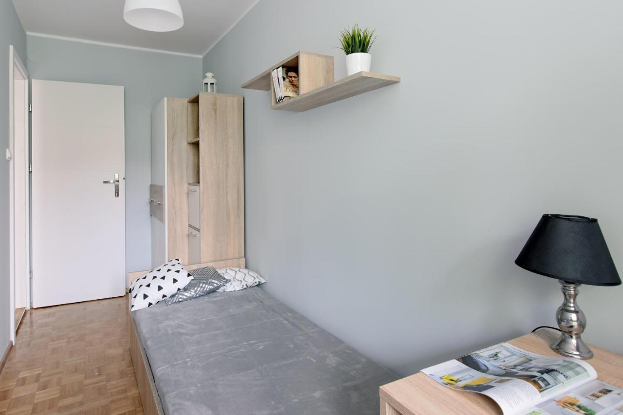 Krzywon 8 Rooms Varsovia Exterior foto
